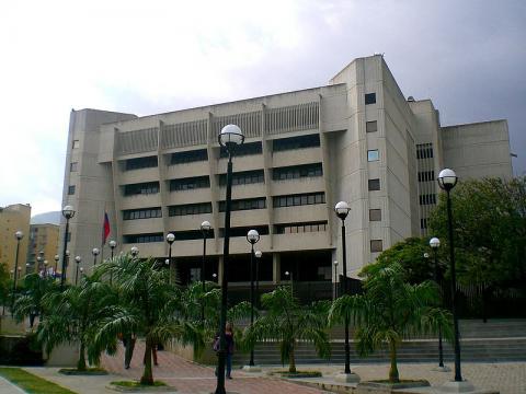 The Supreme Tribunal of Justice in Caracas, Venezuela. Venezuela removed justices appointed by the Tribunal. © 2010 Guillermo Ramos Flamerich, CC license.